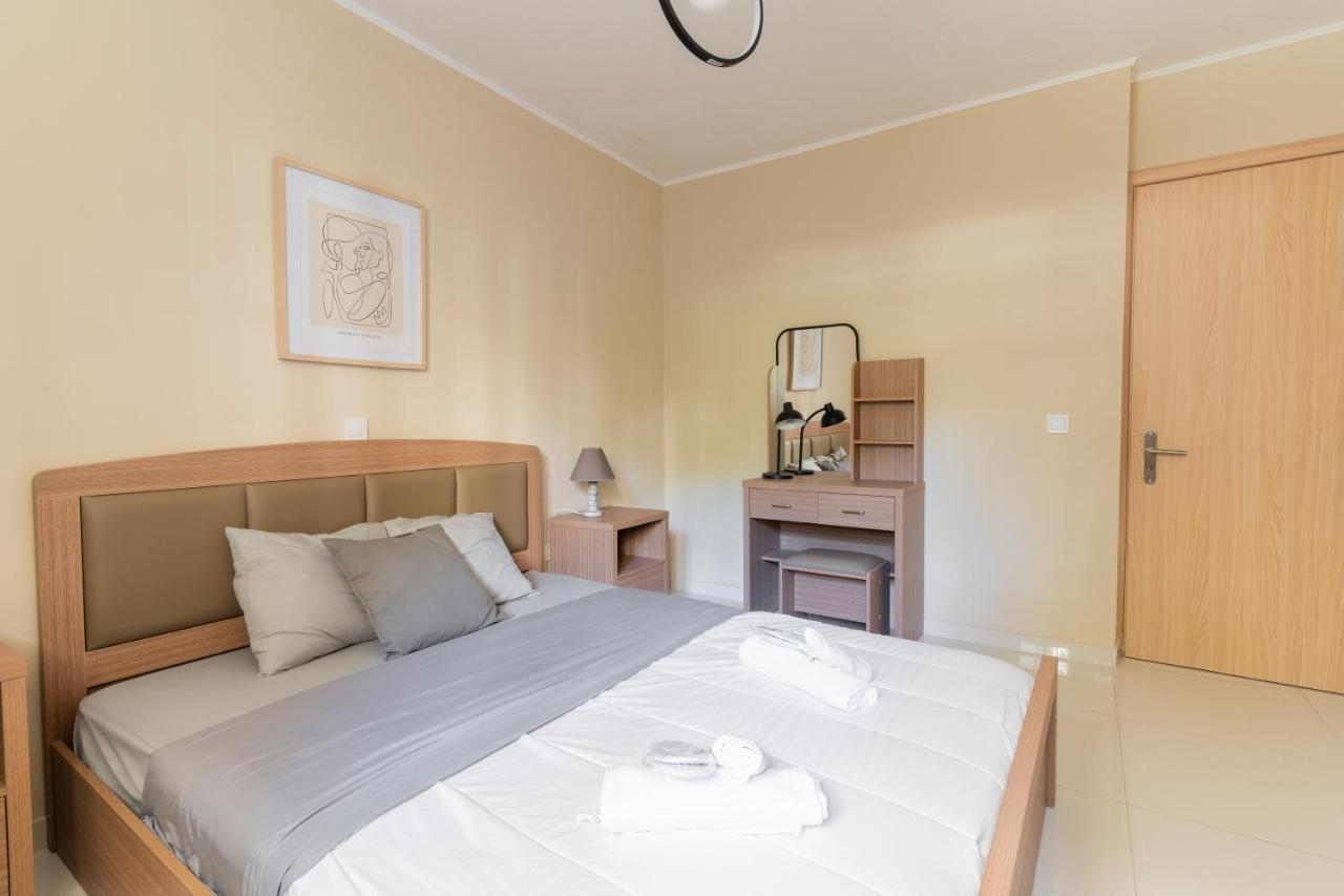 Aiolos Cozy Alimos Center Apartment Near The Sea Athena Bagian luar foto